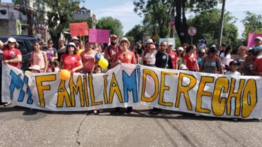 FAMILIA
