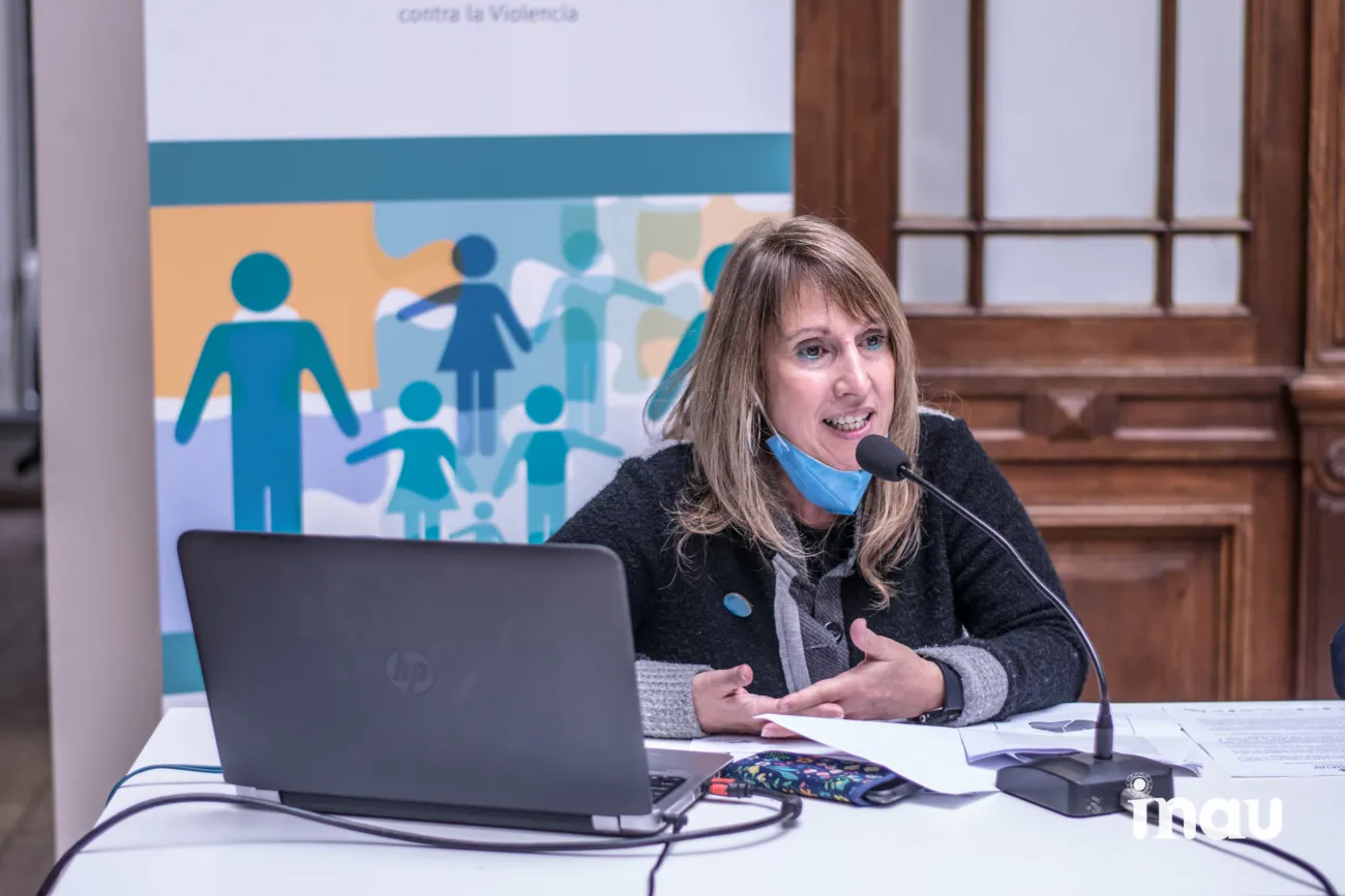 María Elena Mizrahi, Coordinadora de SIPIAV, durante la presentación del Informe.